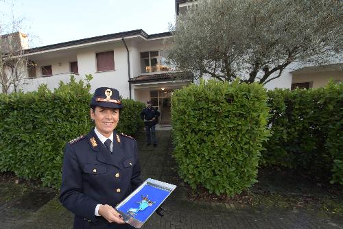 Le chiavi degli appartamenti ceduti dal Comune di Pordenone alla Polizia della Destra Tagliamento